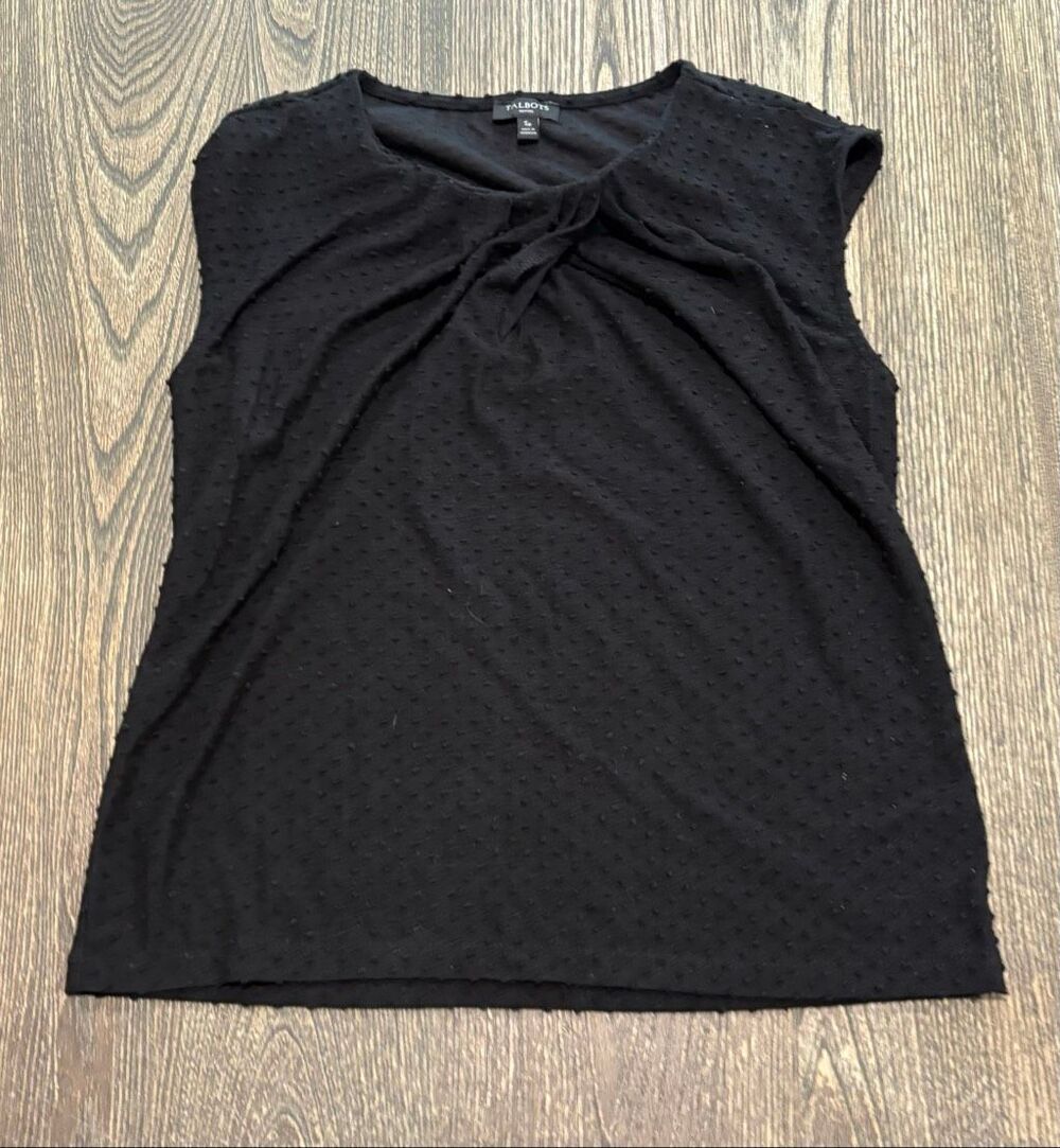 Talbots Womens Blouse Sleeveless Top Dot Pleated Neck Pullover Black Size SP